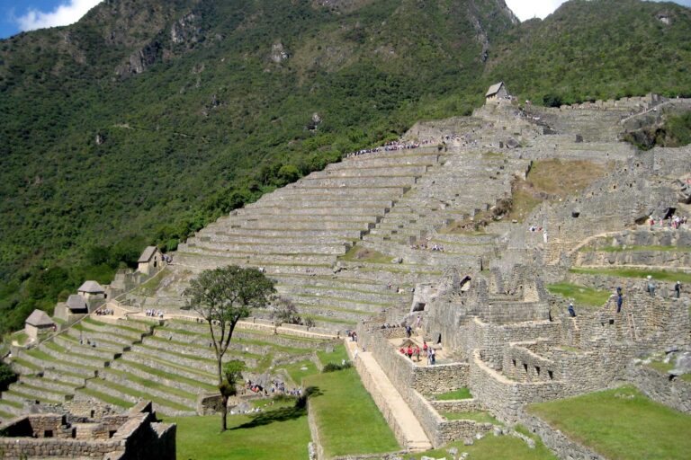 Machu-Picchu-Full02-cuscoland